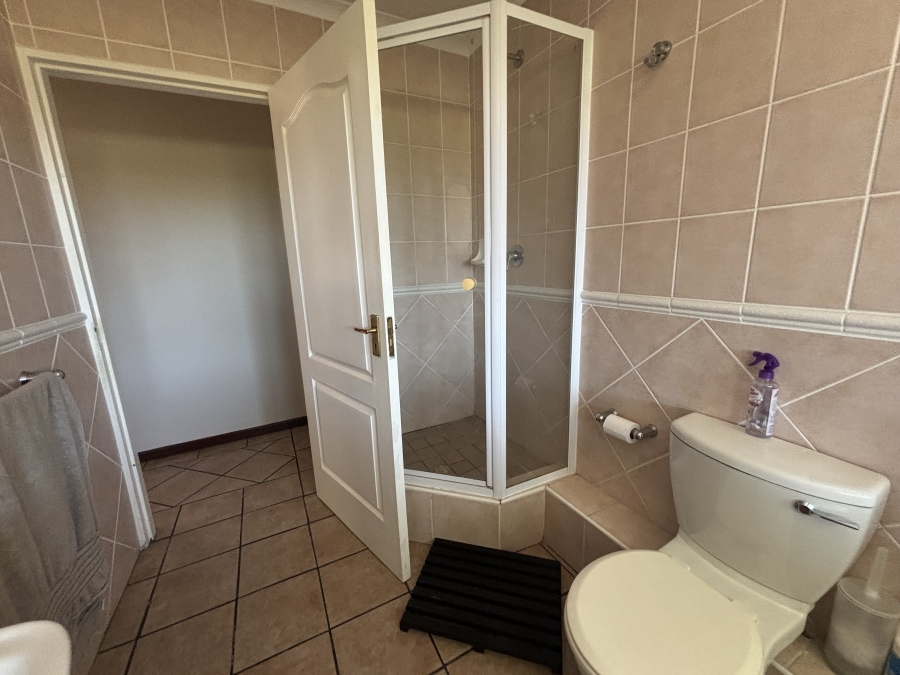 To Let 3 Bedroom Property for Rent in Summerstrand Eastern Cape